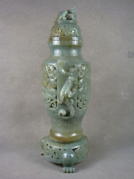 Fine Nephrite Carved Vessel/Zun *San Tao*  