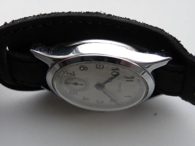 VERY VERY RARE POBEDA 12 RED 1947() EARLY FIRST SERIES 0118 WATCH 