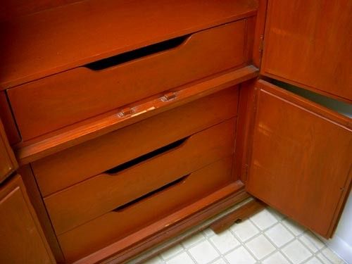 Vintage 1970s Thomasville Furniture Armoire Bedroom Chest Dresser TV 