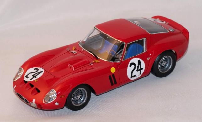 18 FERRARI KYOSHO 250 GTO 1963 LE MANS #24  