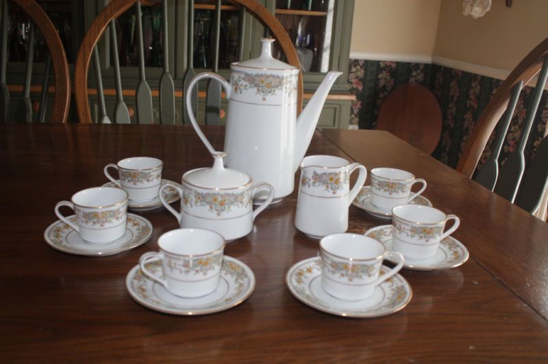 Noritake Contemporary Clara 2687 Tea Set **RARE**  