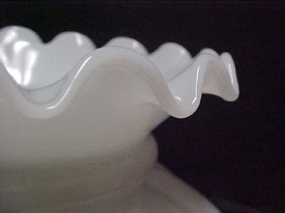 VTG WHITE MILK GLASS LOBED MELON BALLOON HURRICANE OIL LAMP SHADE 