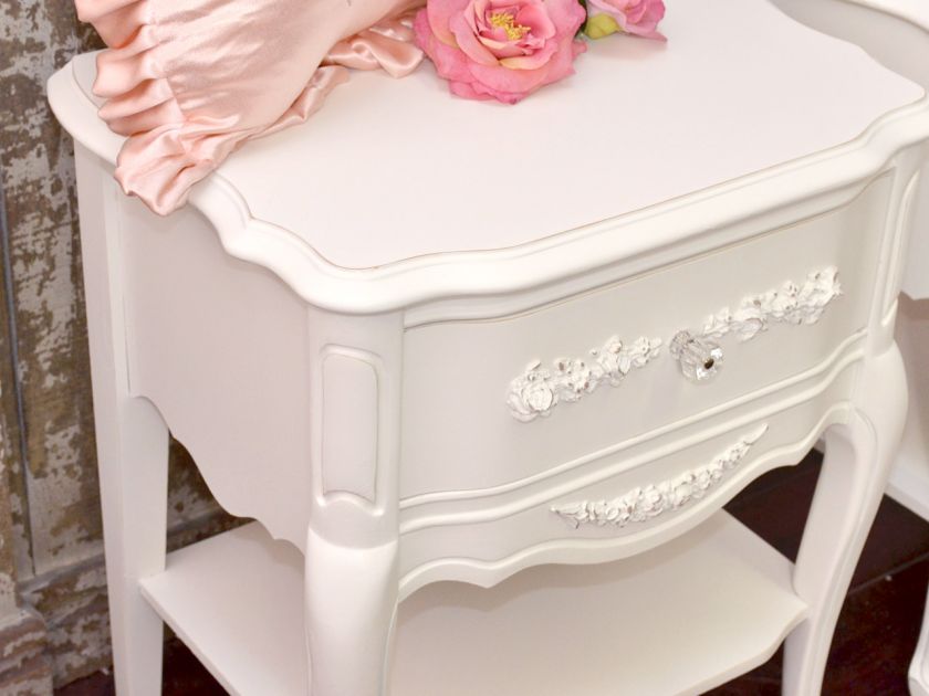 8677   Gorgeous Shabby White Open Nightstands with 1 Drawer