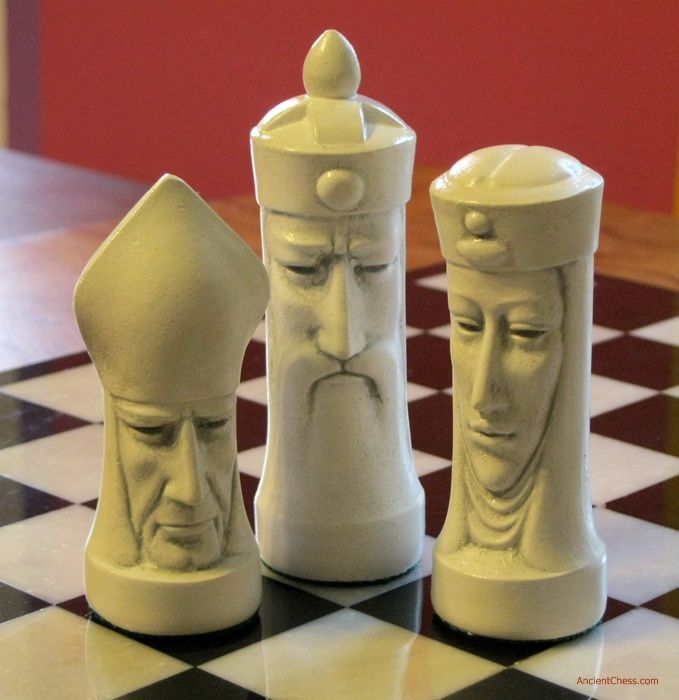 GOTHIC HEADS CHESS SET   CLASSIC GRIM FACES   SOLID , HEAVY CAST 