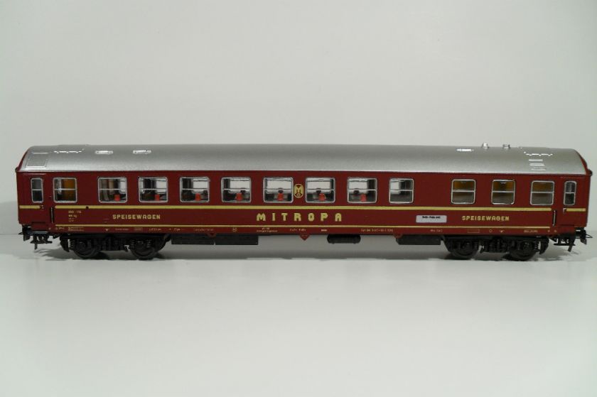 VINTAGE VEB SCHICHTHO SCALE PASSENGER WAGON/MINT  