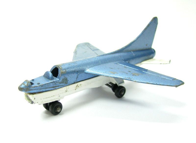 MATCHBOX LESNEY CORSAIR A7D AIRPLANE ENGLAND 1973  