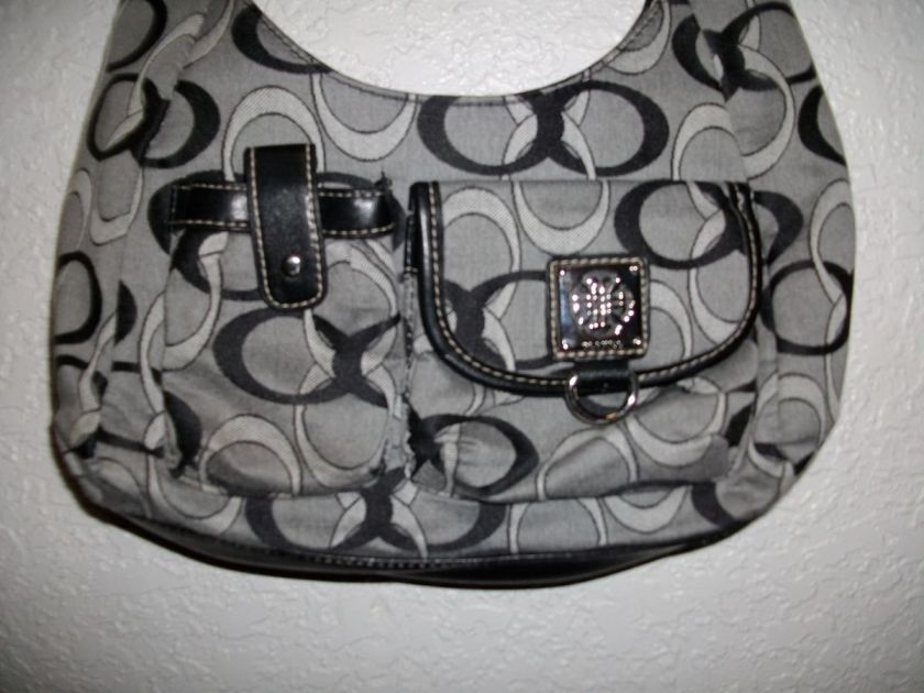 Handbag Purse Treviso Black & Gray 4 Pockets Inside 2 Outside Pretty 