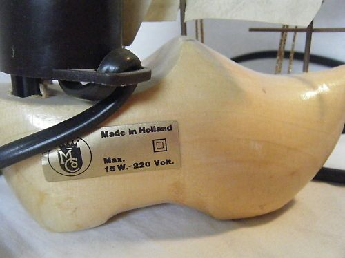 Wooden Shoe Sailing Ship LAMP Holland Sails & Flags 220  