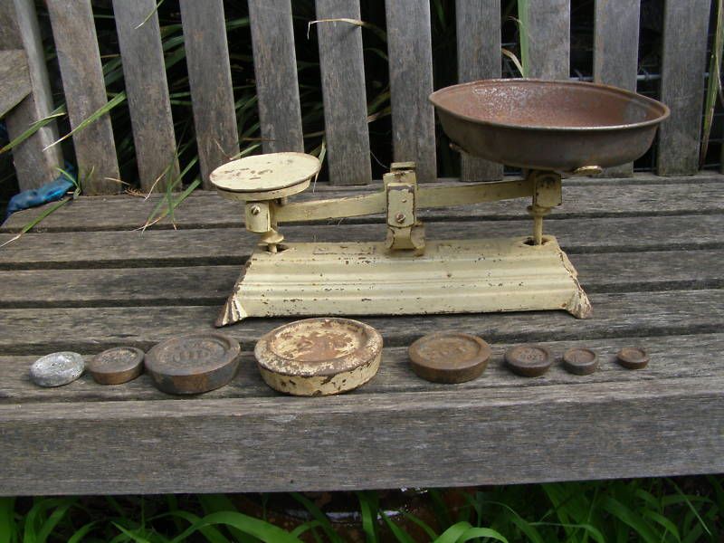 ANTIQUE CAST IRON KITCHEN BALANCE SCALE PHARMACEUTICAL  