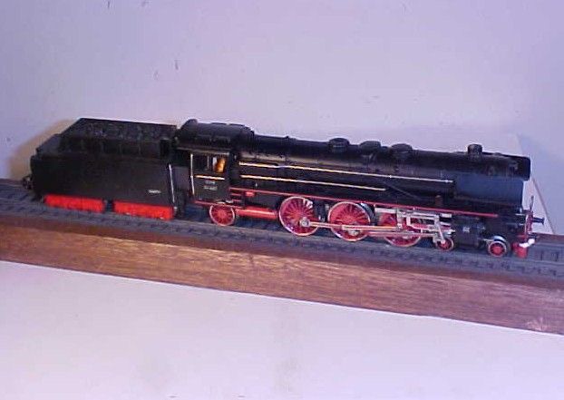 Lionel O Scale #3656 Operating Stockyard for the Operator  
