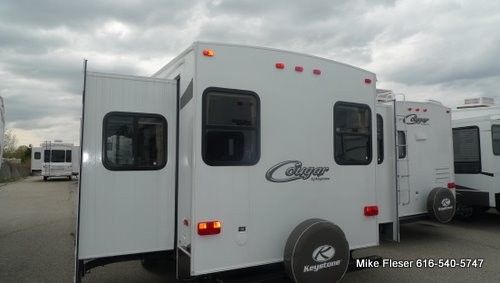 2012 COUGAR X LITE 29RES REAR ENT. 1/2 TON TOWABLE 2012 COUGAR X LITE 