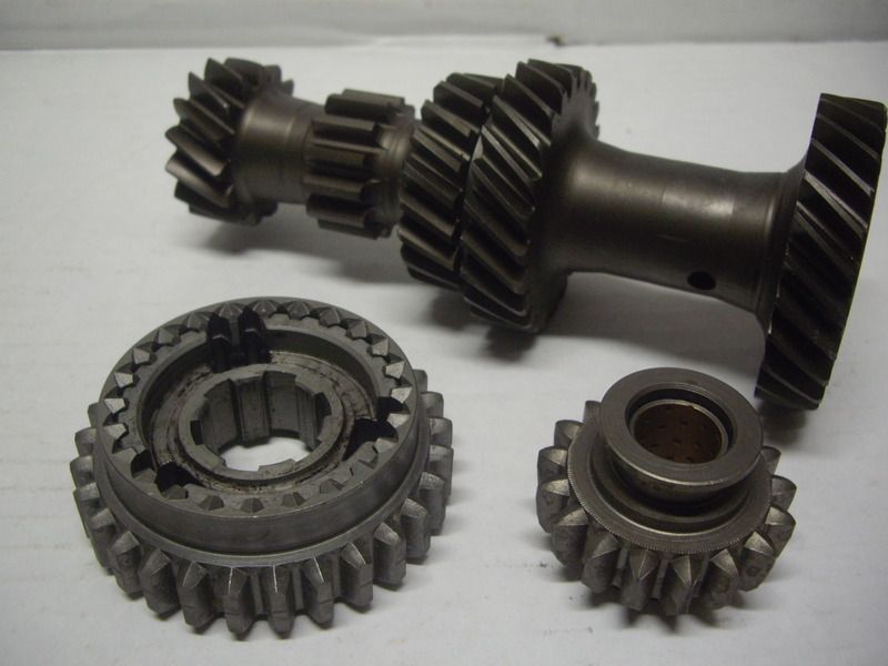 NOS RTC2241/UKC8748 Triumph Transmission Gears.  