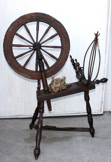 spinning wheel (left) and yarn winder (right)