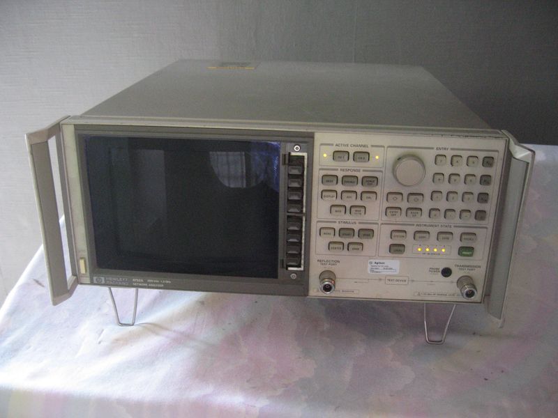 HP   8752A NETWORK ANALYZER 300kHz 1.3GHz  