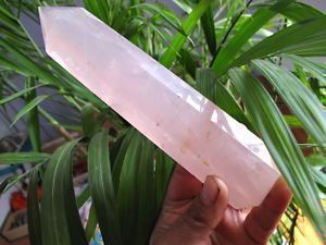 LONG NATURAL ROSE QUARTZ CRYSTAL POINT Healing  