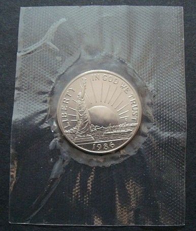 1986 US HALF DOLLAR MINT COIN A NATION OF IMMIGRANTS  