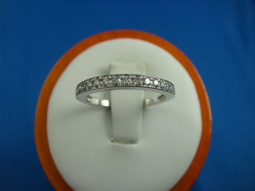 14K WHITE GOLD & 0.25 CT BEAD SET DIAMOND WEDDING BAND  