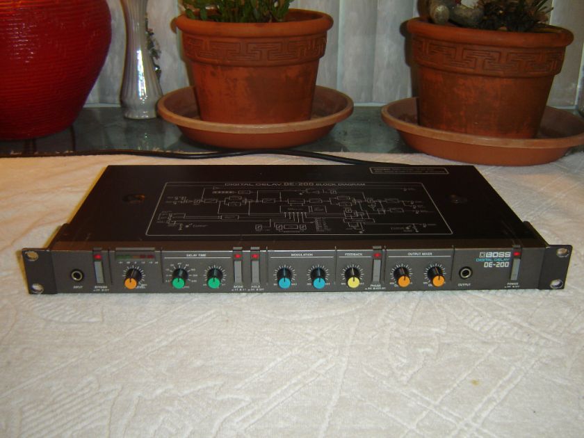 Boss DE 200, Digital Delay, Vintage Rack  