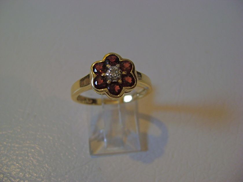 14K YELLOW GOLD GARNET RING SIZE 7. BARGAIN  