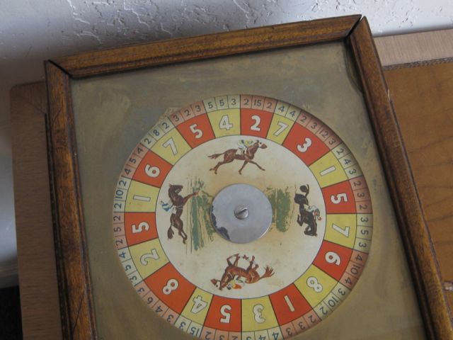 Antique HORSE RACING ROULETTE GAME COIN OP SLOT MACHINE PENNY ARCADE 