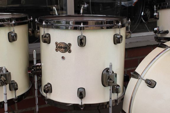 DDrum Dominion Maple Pocket 5 Piece Drum Set in Snow Sparkle finish W 