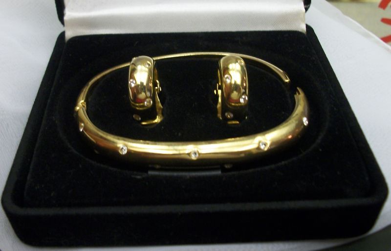 Vtg Bloomingdale Crystal HGP Bangle Earring Demi Set  