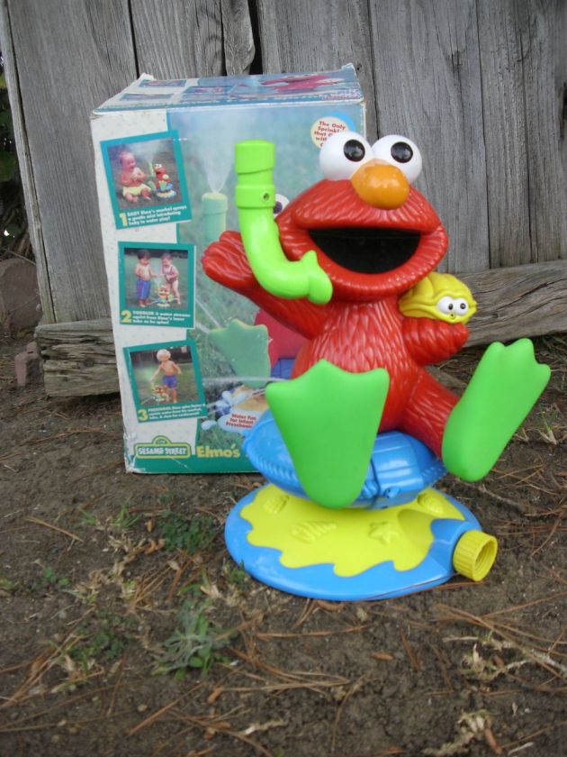 1997 ELMOS 1 2 3 SPRINKLER, MINT IN BOX, ADORABLE  