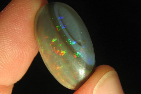 opals are shown dry and 100 % natural pictures and videos are made 