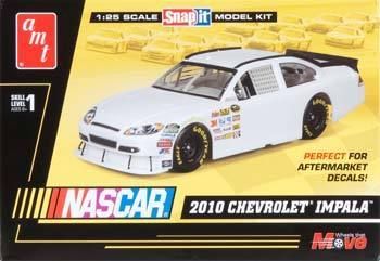 AMT 1/25 SCALE NASCAR GENERIC AUTO WORLD SNAP 2010 CHEVROLET IMPALA 